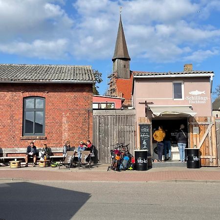 Reetferienhaus - Schaprode Hafen エクステリア 写真